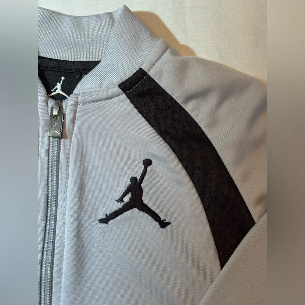 Jordan light gray